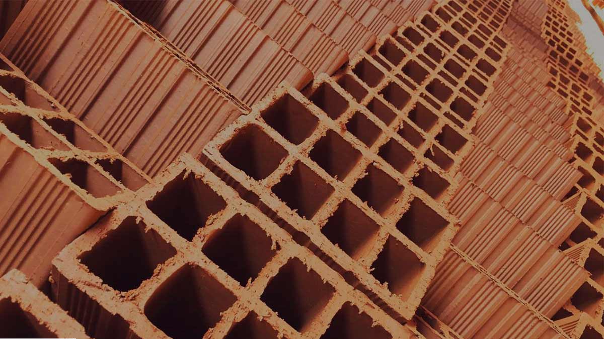 dimensão tijolo 8 furos